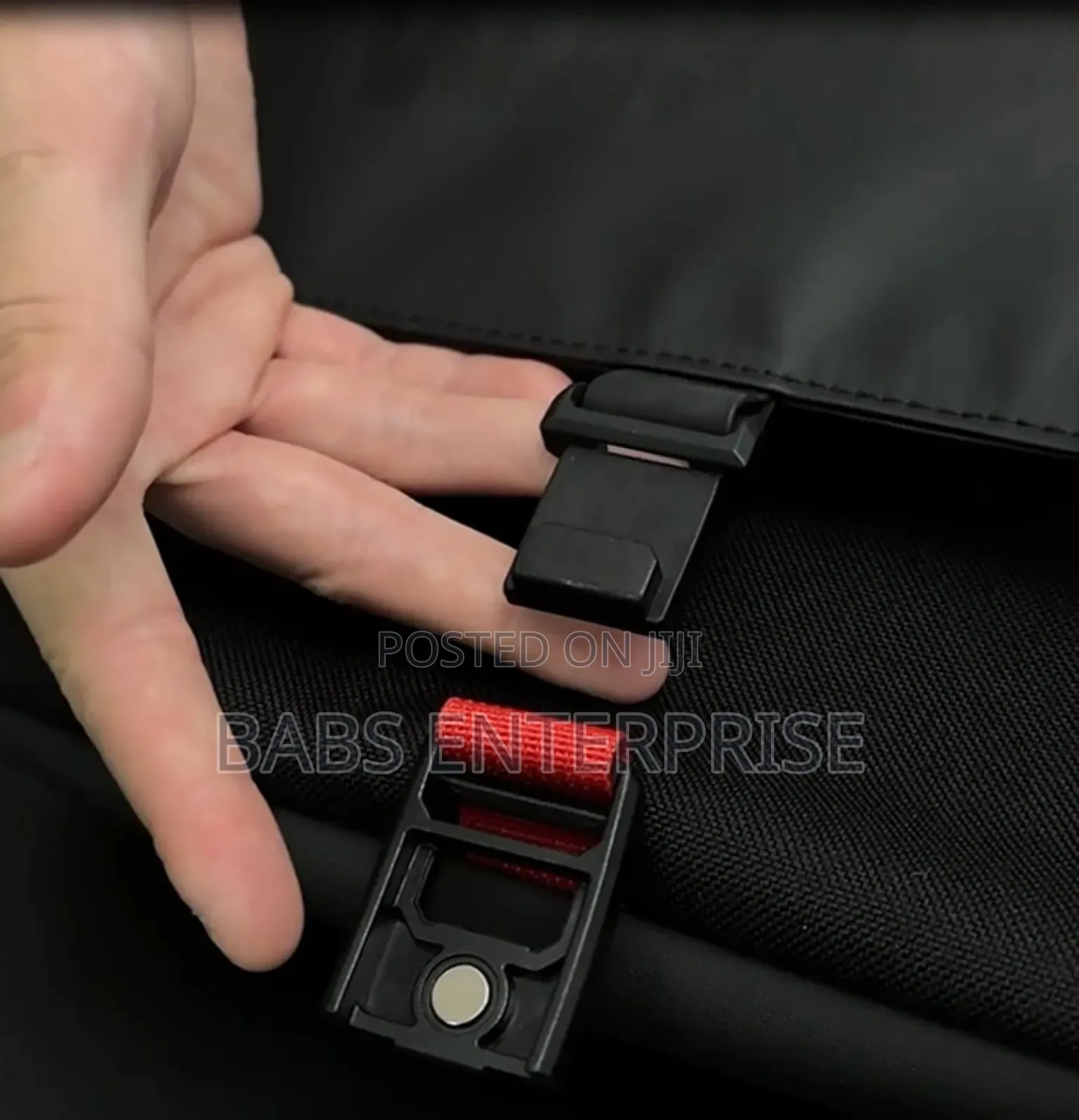 Wiwu Warrior Messenger Cross Body Bag X