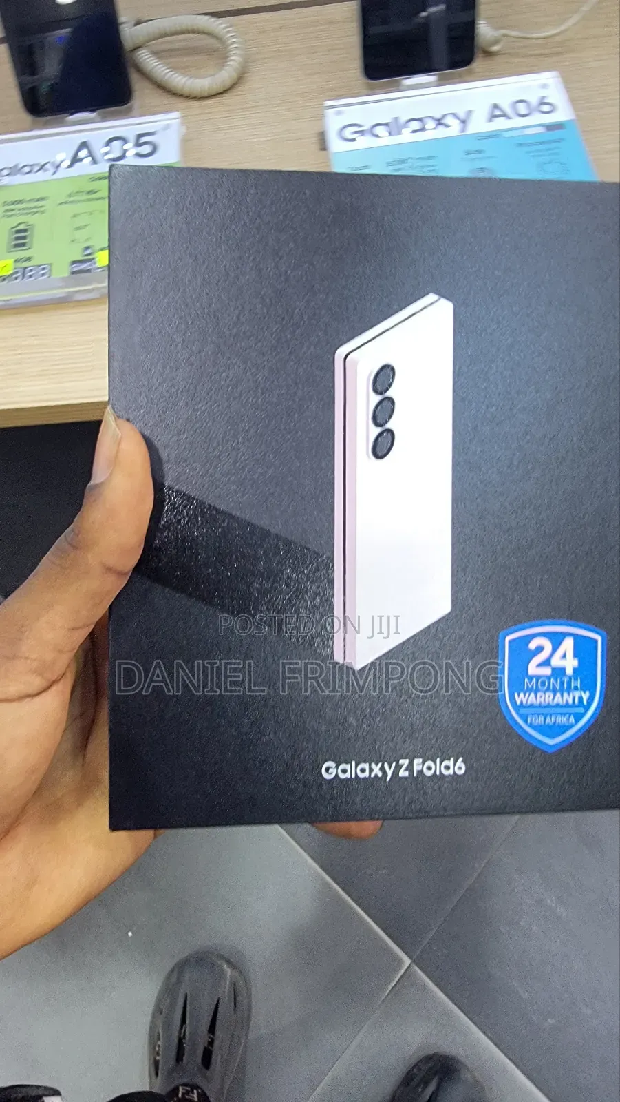 New Samsung Galaxy Z Fold6 256 GB Gold