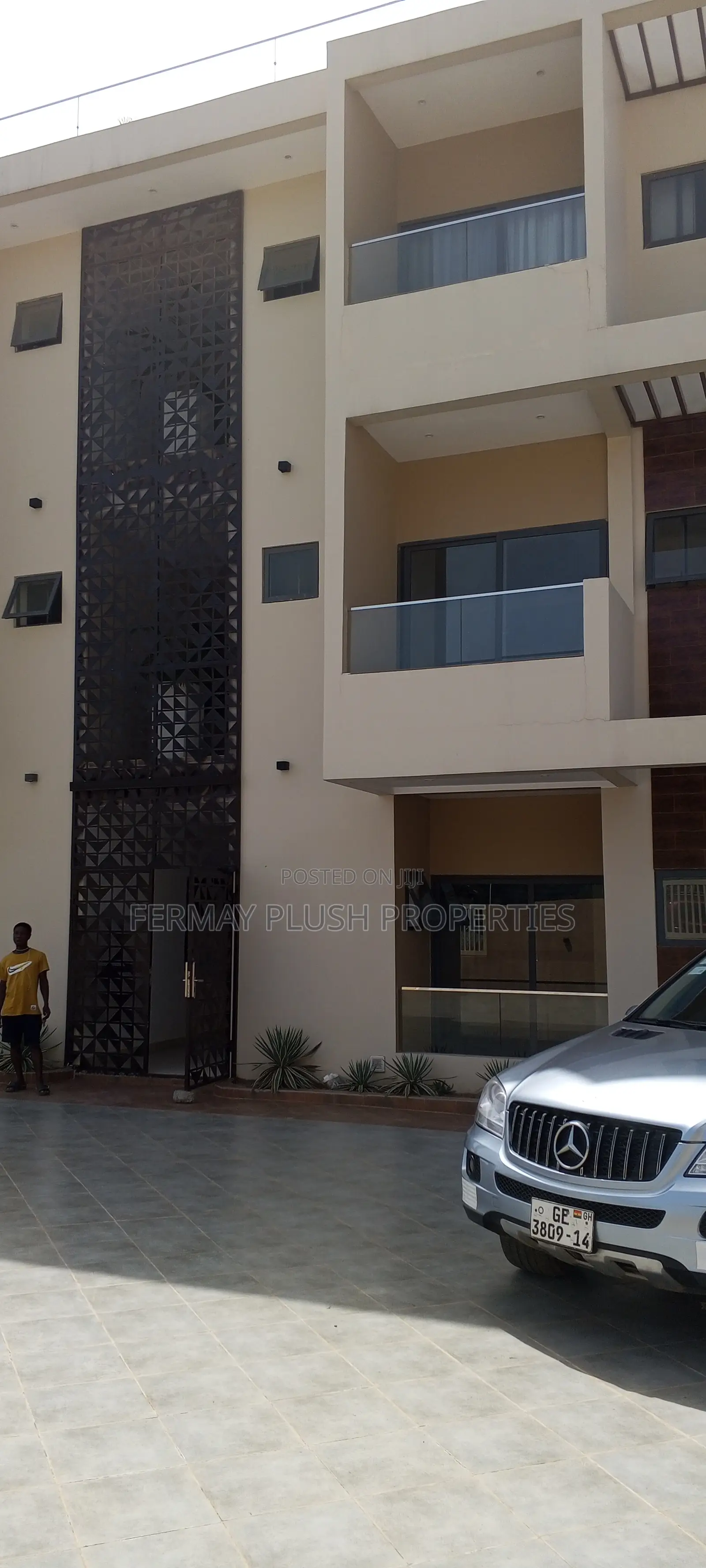 Furnished 1bdrm Apartment in Accra Homes for sale