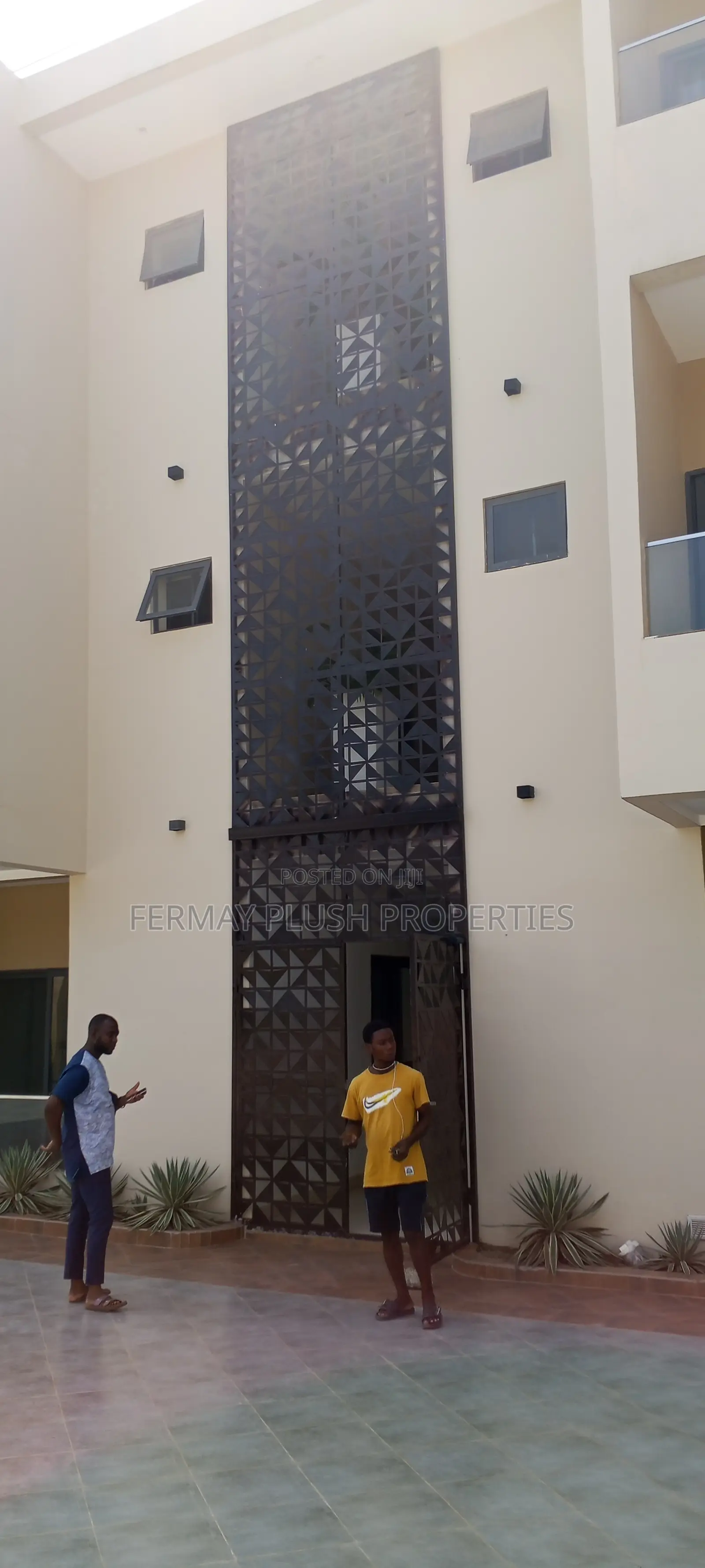 Furnished 1bdrm Apartment in Accra Homes for sale