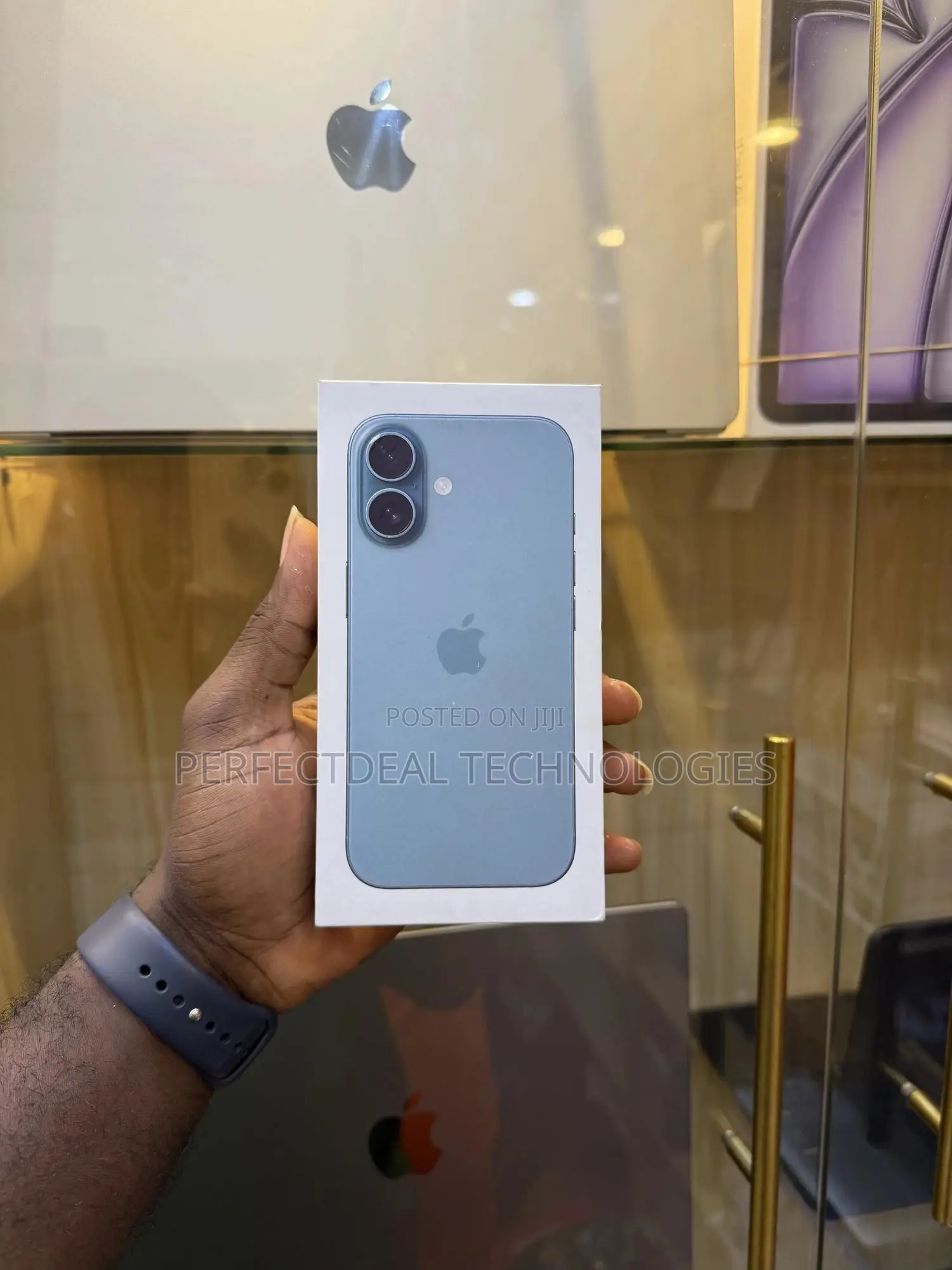 New Apple iPhone 16 128 GB Green