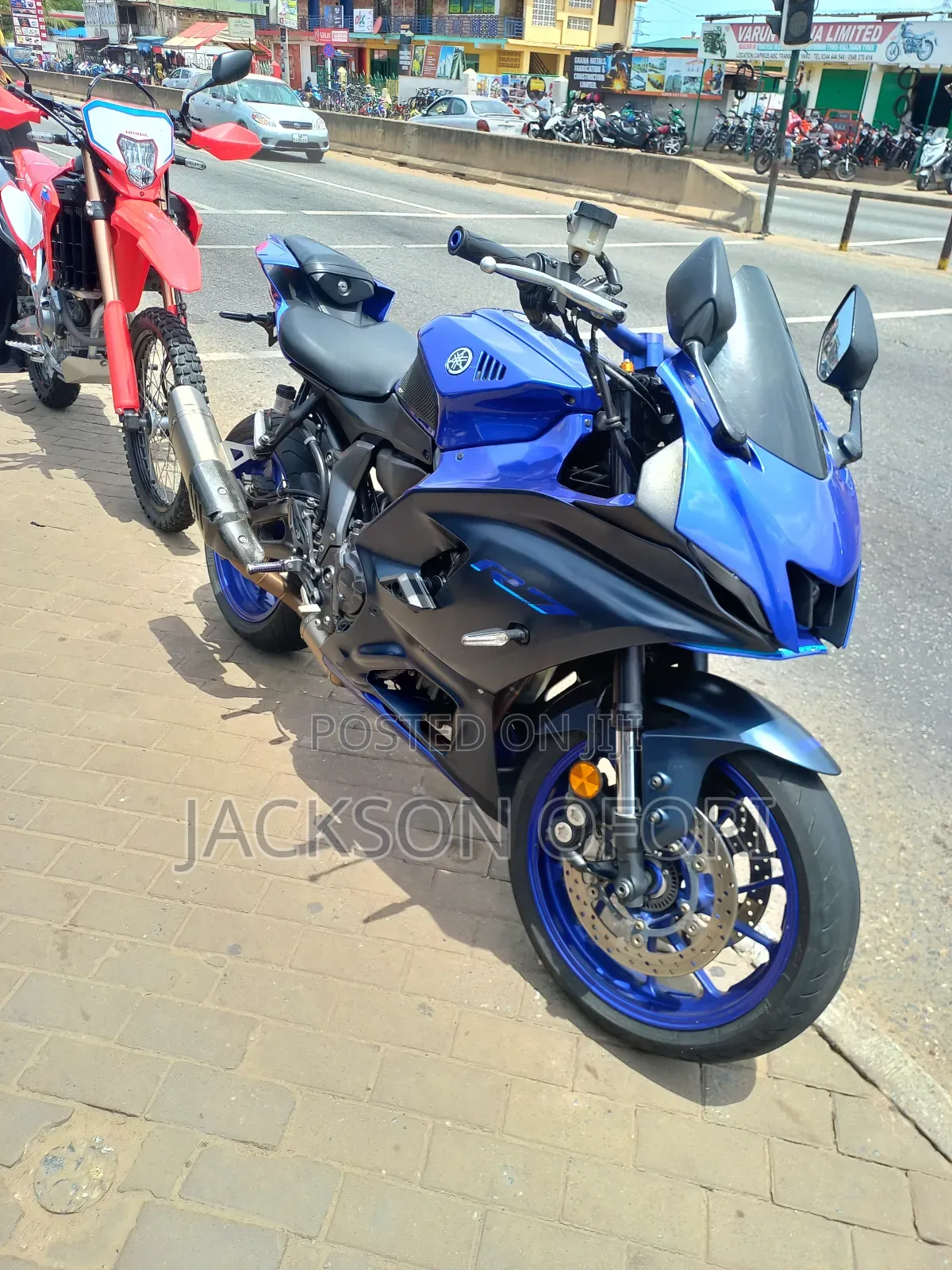 Yamaha R6 2022 Blue