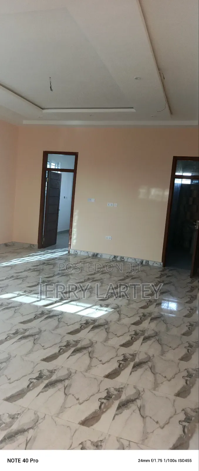 2bdrm Apartment in Dansoman Exhibition for rent