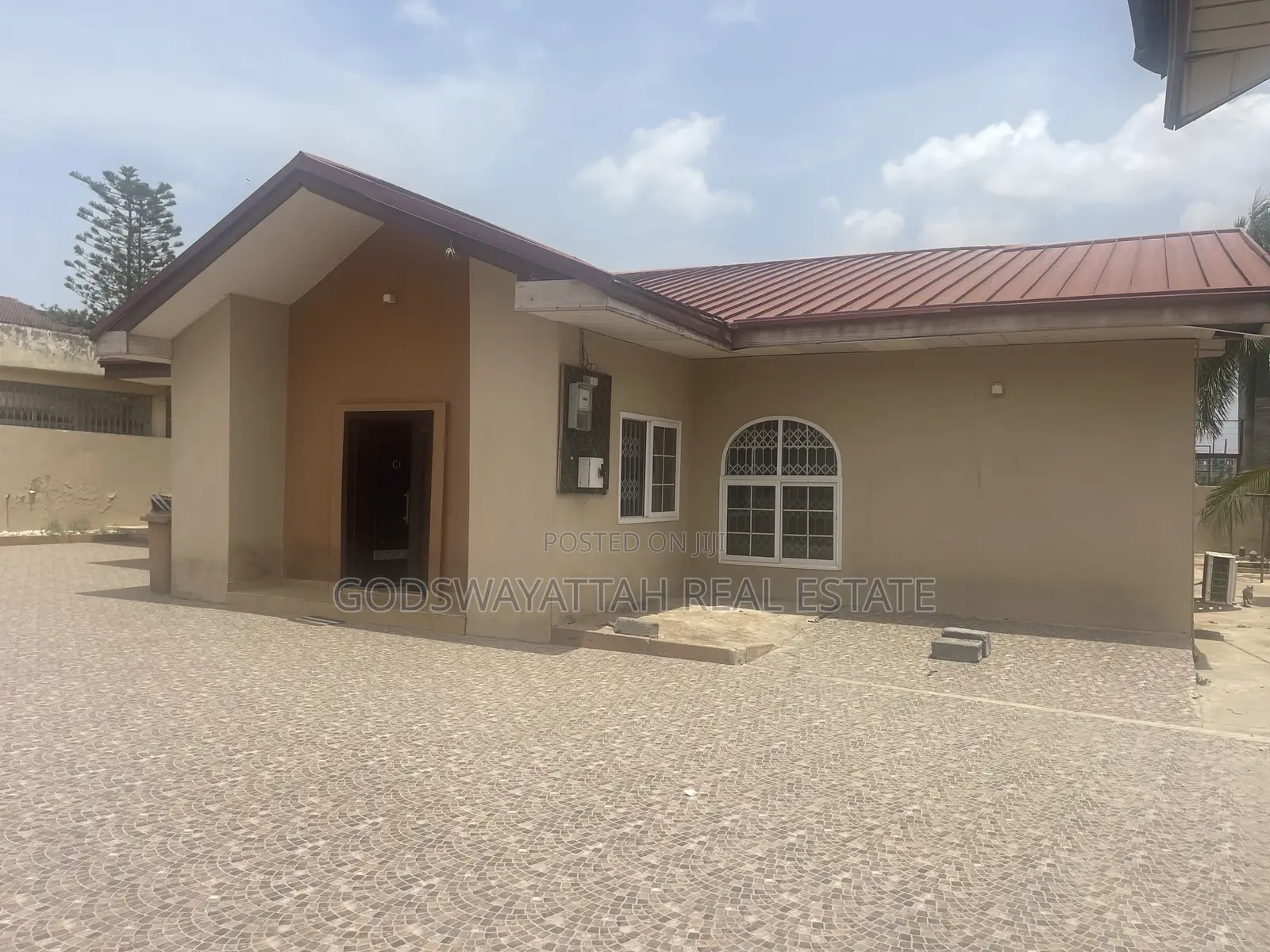 3bdrm House in East Legon, Adjiriganor for rent