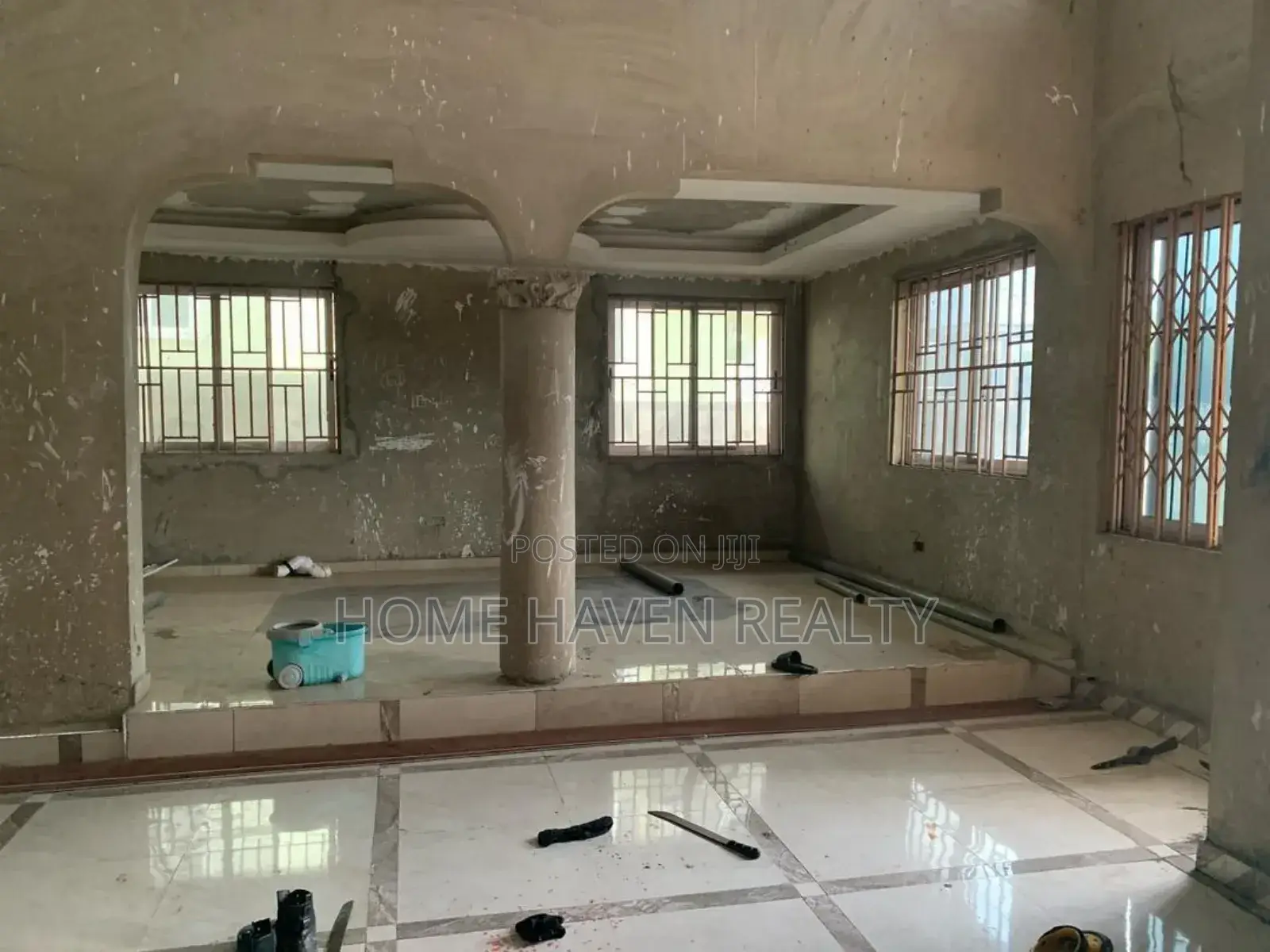 7bdrm House in Koans Panpanso, Amasaman for sale