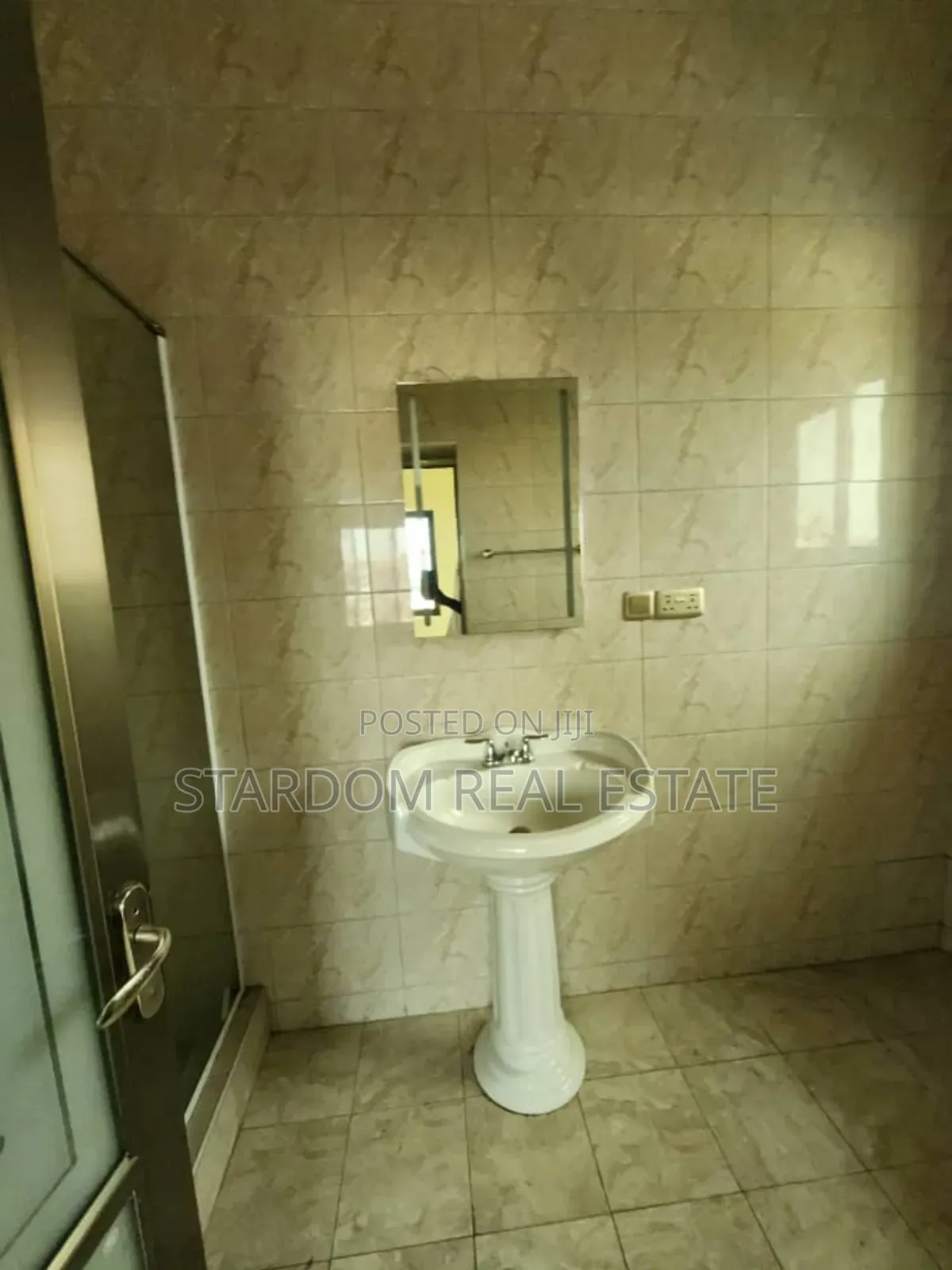 2bdrm Apartment in East Legon for rent
