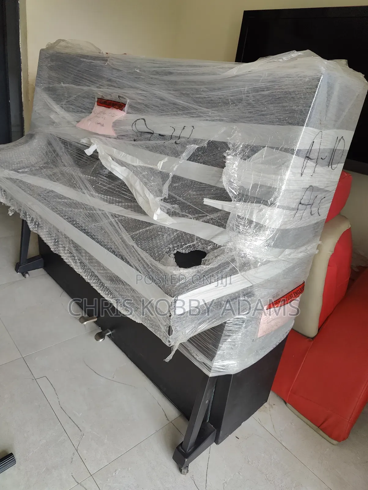 Steinhoff Upright Piano – Clean Powerful Sound