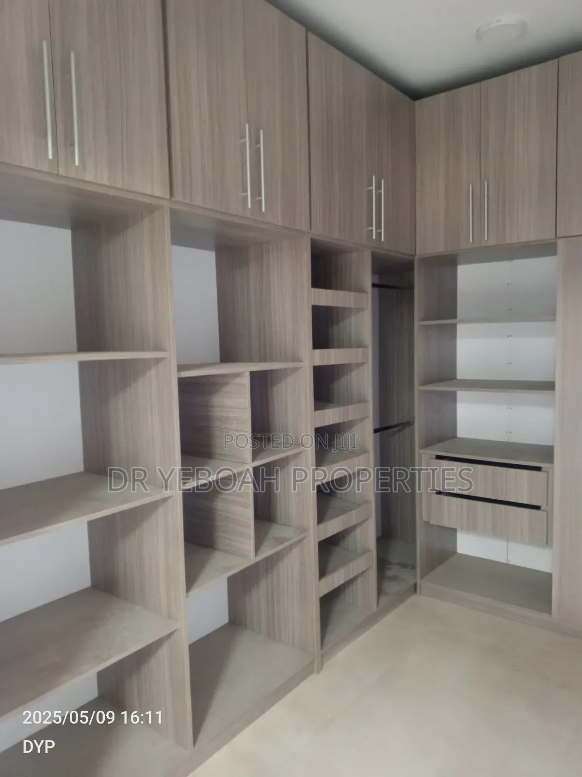 4bdrm Chalet in Spintex Road:- 4 for rent