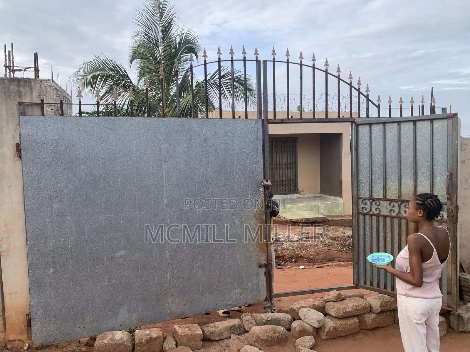 18bdrm Apartment in New Bortiano for sale
