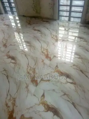 Good Tiles Worker