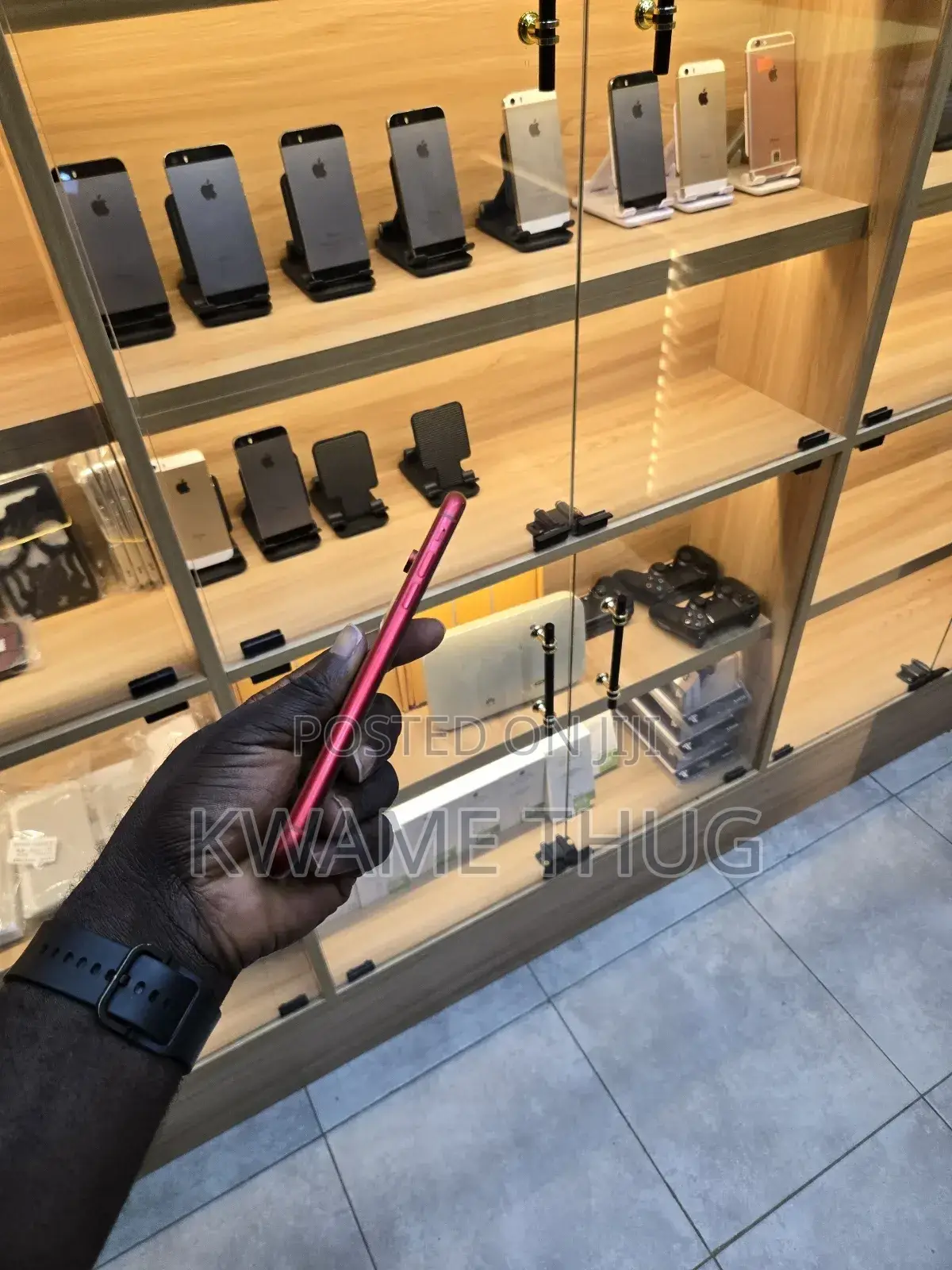 Apple iPhone XR 64 GB Red