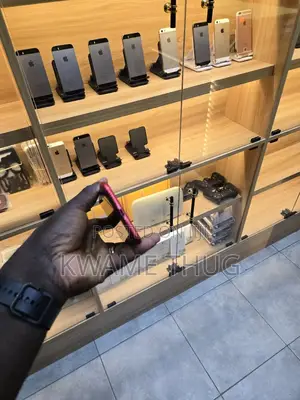 Apple iPhone XR 64 GB Red