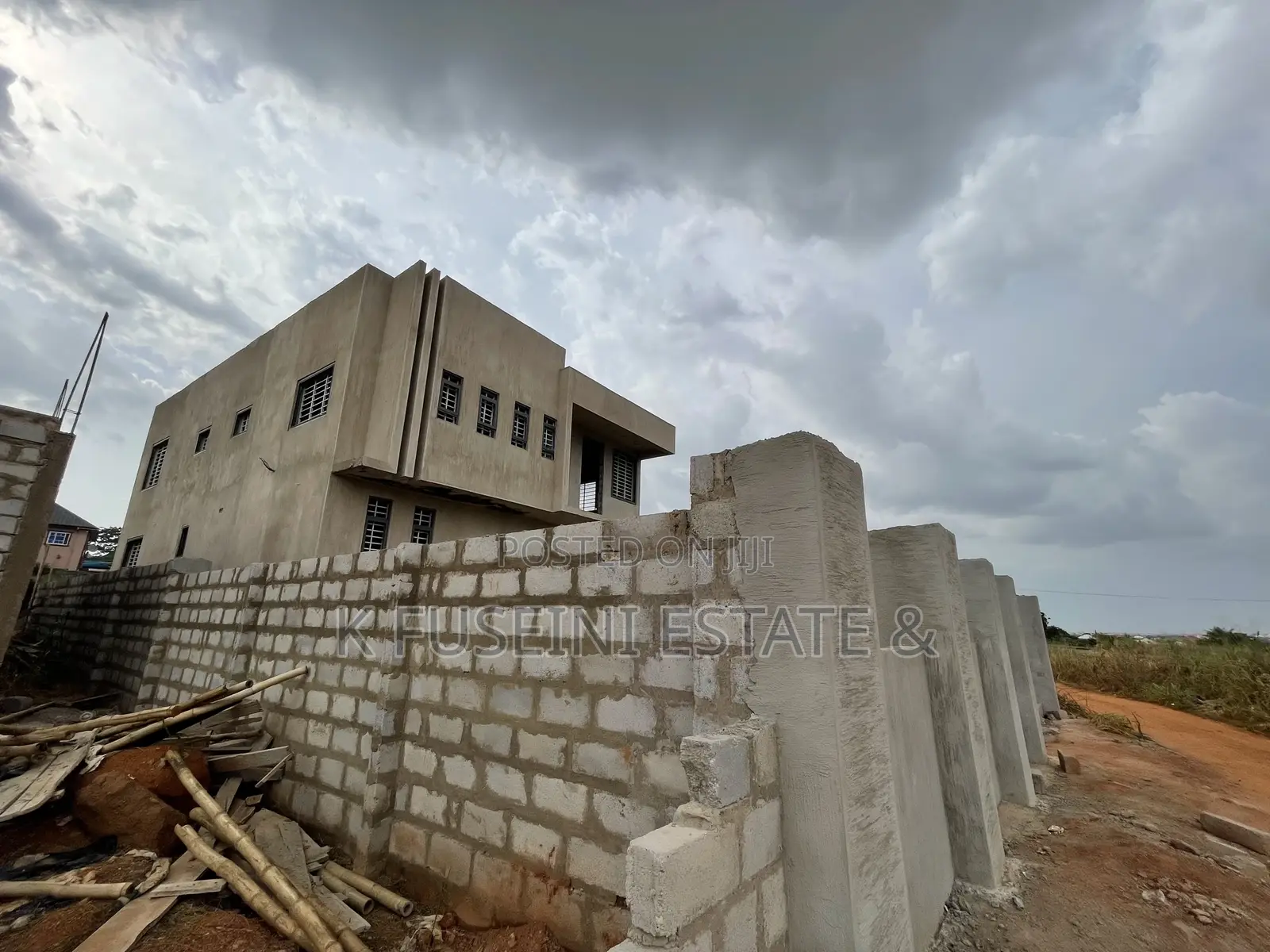 4bdrm House in K Fuseini Estate, Kumasi Metropolitan for sale
