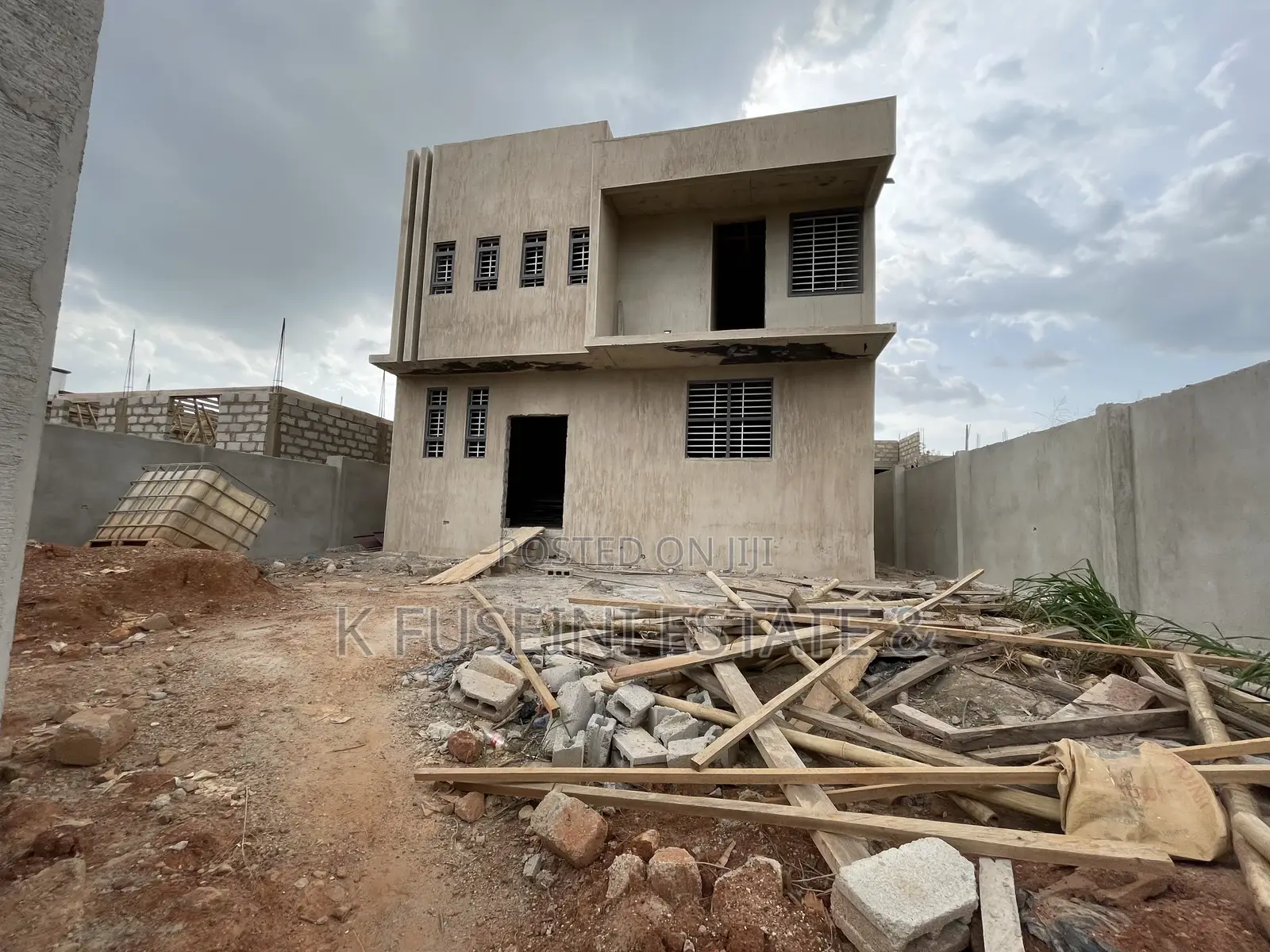 4bdrm House in K Fuseini Estate, Kumasi Metropolitan for sale