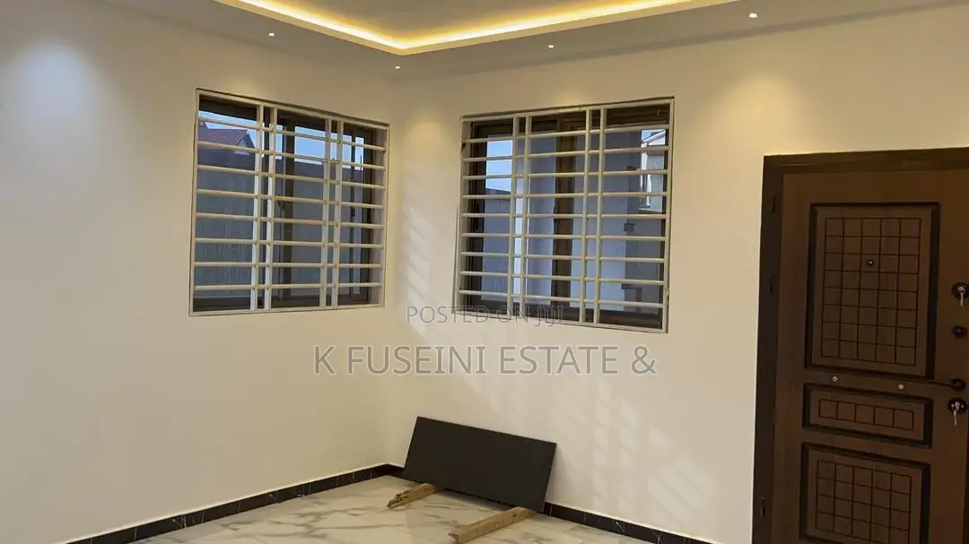 4bdrm House in K Fuseini Estate, Kumasi Metropolitan for sale