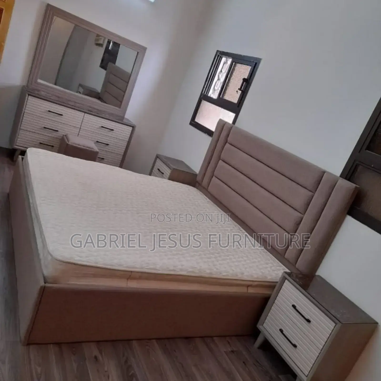 Super King Size Bed With Mattress and Nightstand
