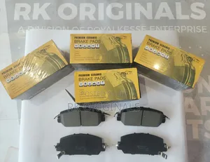 Honda Cr-v 17-25/Hr-v 23-25/Clarity Ceramic Front Brake Pad