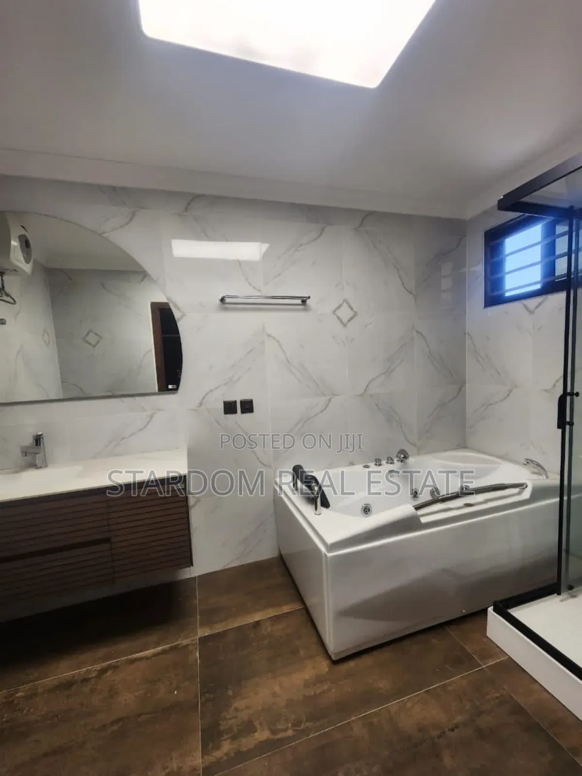 3bdrm Duplex in Ogbojo, East Legon for rent
