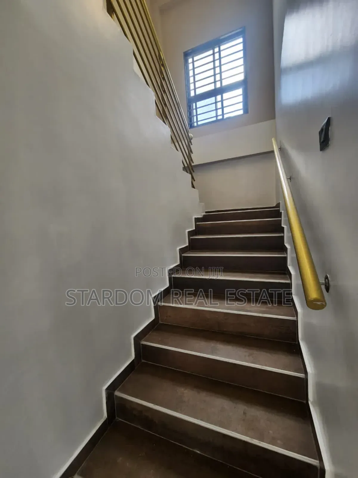 3bdrm Duplex in Ogbojo, East Legon for rent