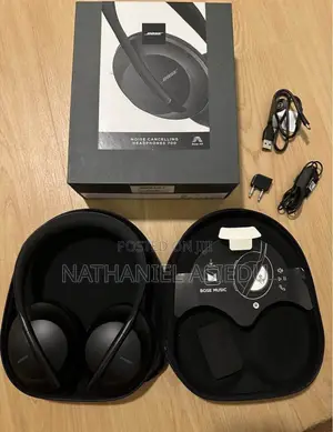 Bose 700 Wireless Headset With Case (Noise Cancelation)