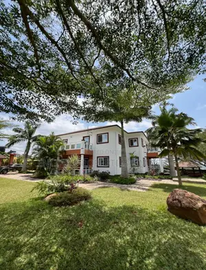 5bdrm Villa in Encore Properties, Aburi for sale