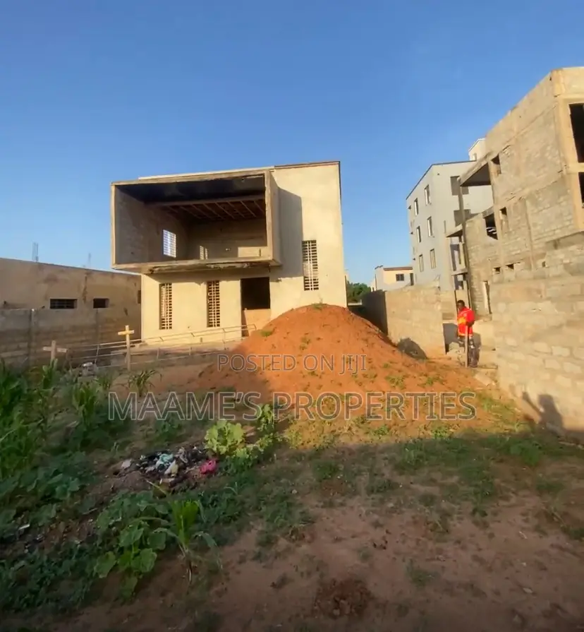 3bdrm Duplex in Oyarifa for sale