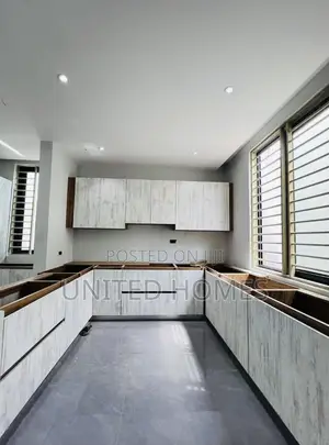 4bdrm House in Airport Residential Area for sale
