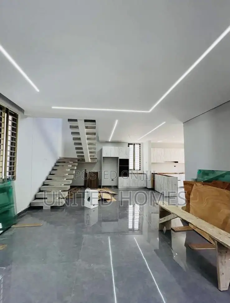 4bdrm House in Airport Residential Area for sale