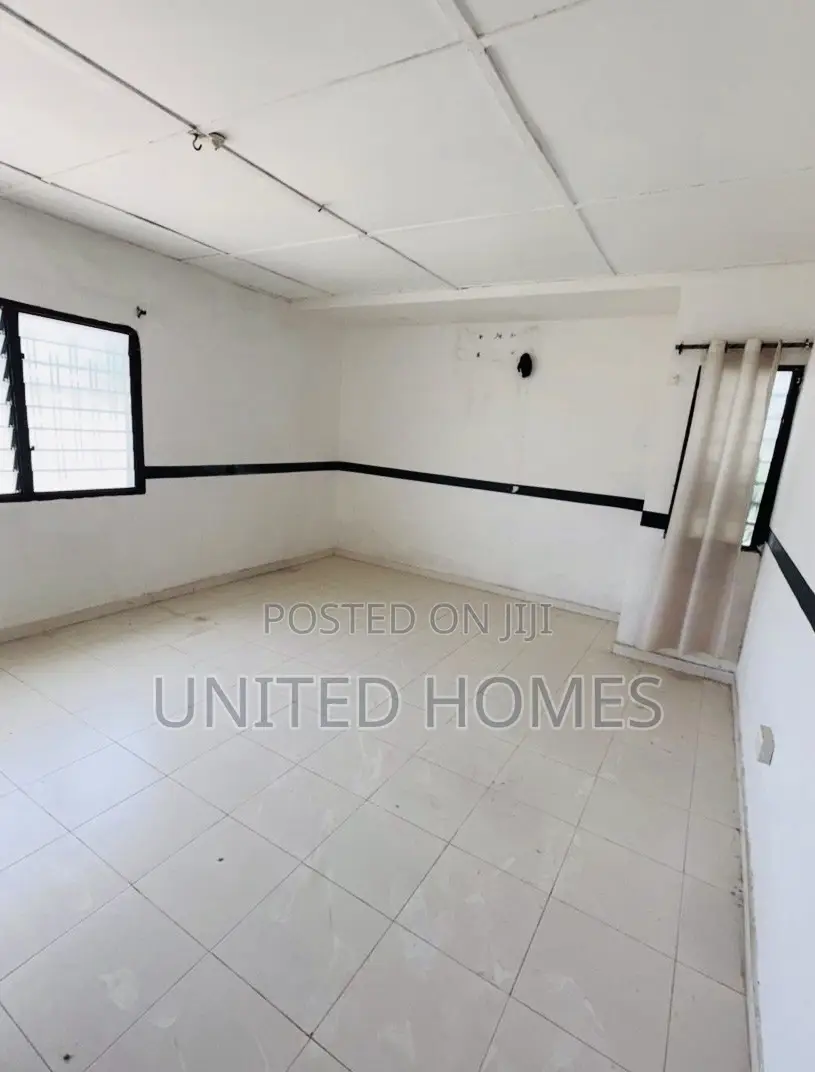 4bdrm House in Gbawe for sale