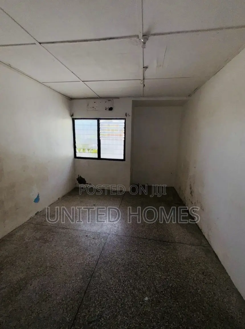 4bdrm House in Gbawe for sale
