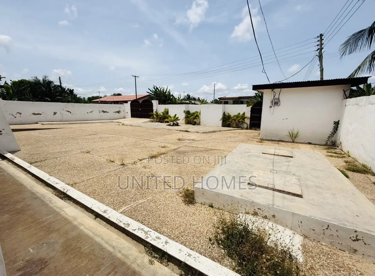 4bdrm House in Gbawe for sale