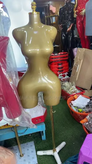 Fiberglass Dress Form Mannequin