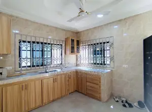 4bdrm House in East Legon for rent