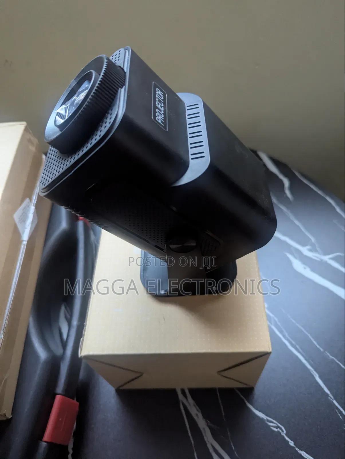 Smart Android Portable Projector