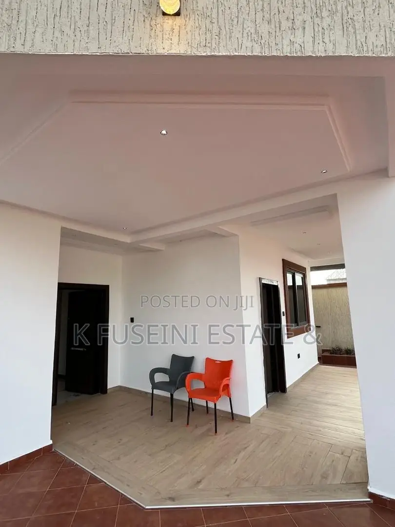 5bdrm House in K Fuseini Estate, Kumasi Metropolitan for sale
