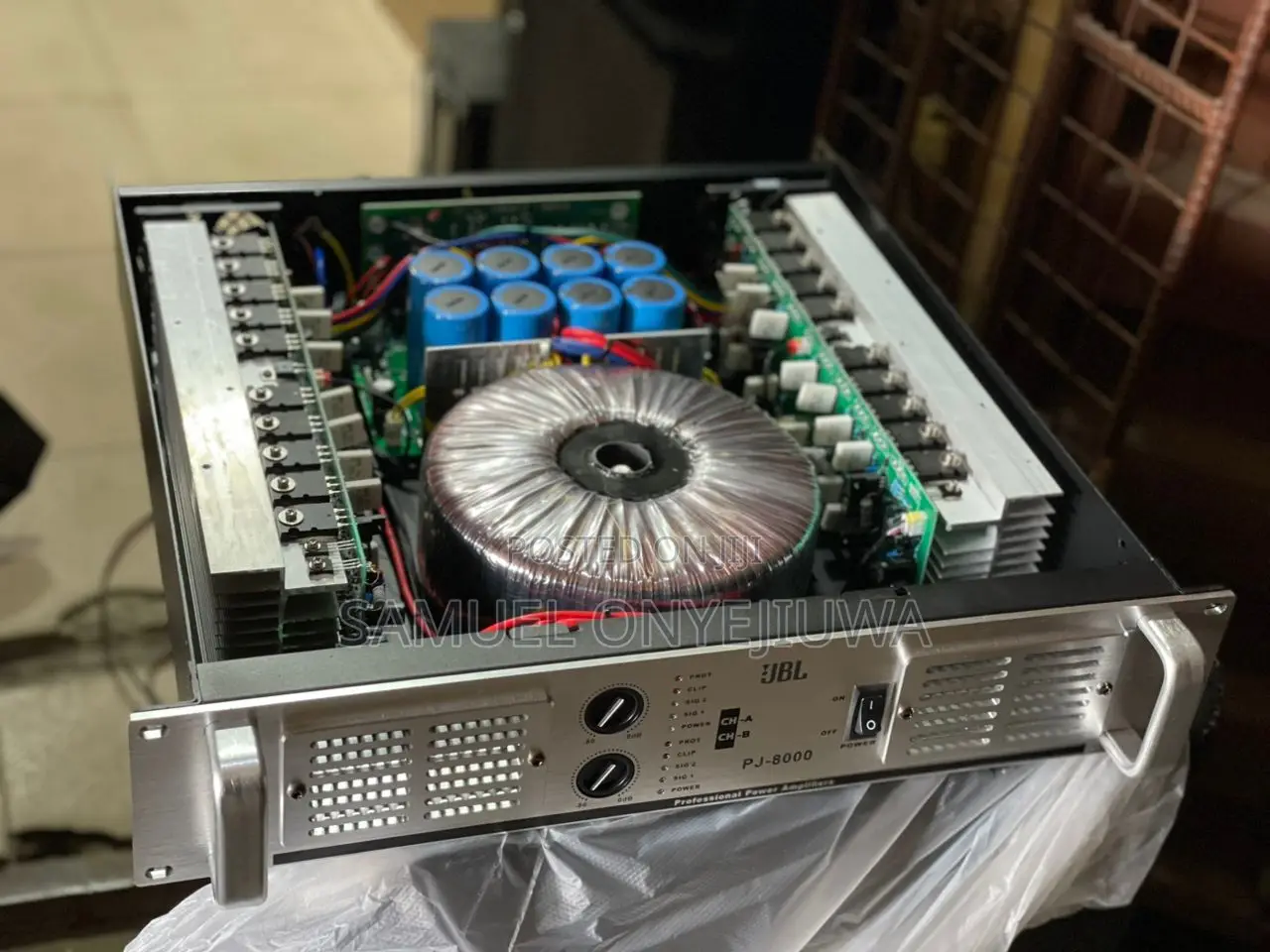 JBL Pj-8000 Power Amplifier Bass