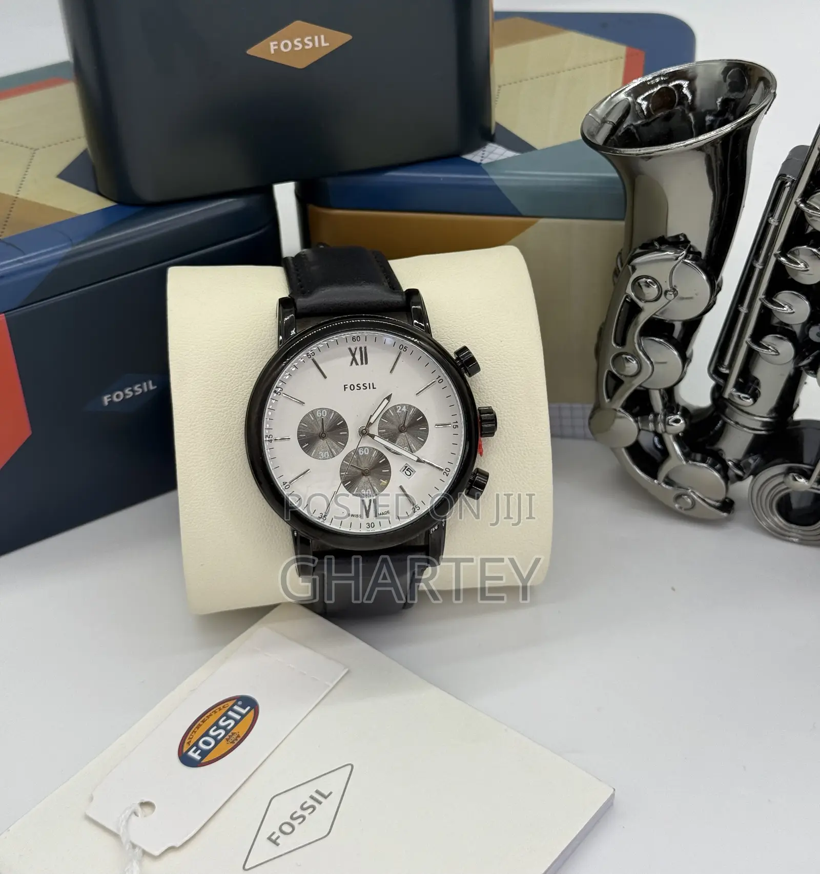 Classic Stainless Case Durable Leather Fossil Watch for Men