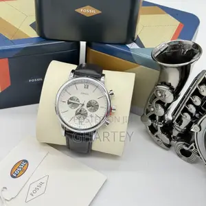 Classic Stainless Case Durable Leather Fossil Watch for Men