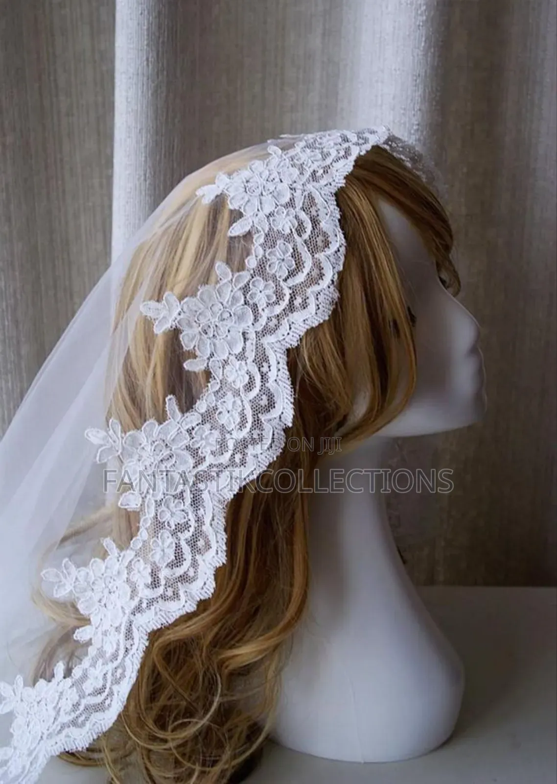 Elegant Long Luxury Cathedral Wedding Veil – Lace Edges
