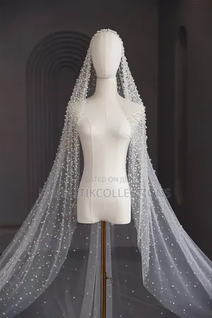 Luxury Pearl Beaded Cathedral Veil – 3m Long (No Comb)
