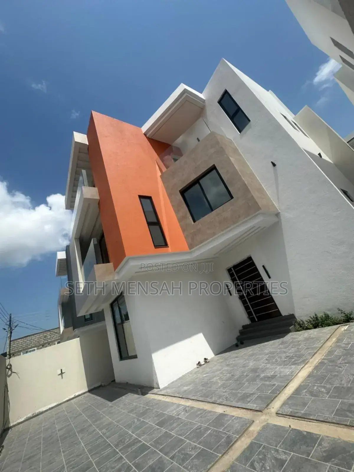 4bdrm House in Dworwulu for sale