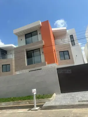 4bdrm House in Dworwulu for sale