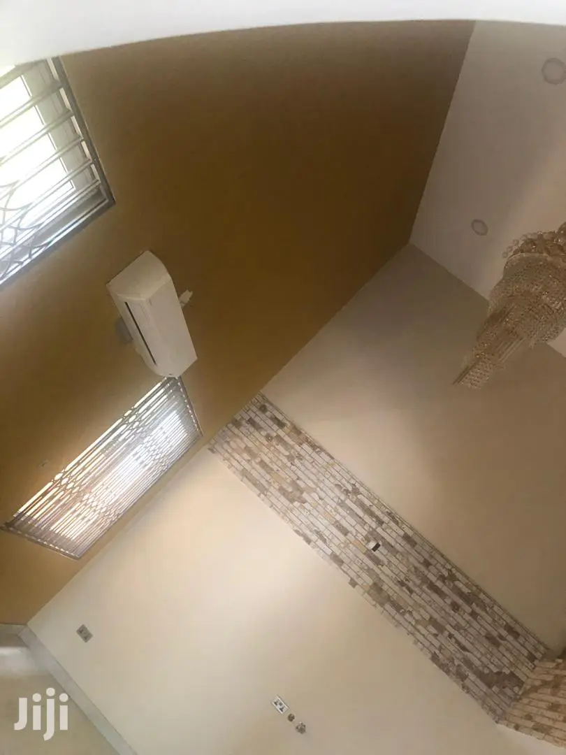 5bdrm House in Bronko Housing, Spintex for rent