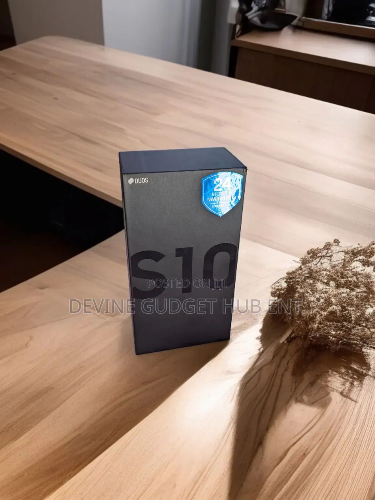 New Samsung Galaxy S10 128 GB Green