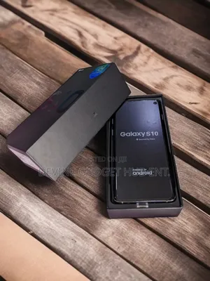 New Samsung Galaxy S10 128 GB Black