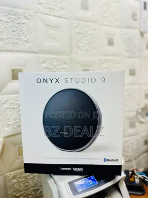 Onyx Studio 9