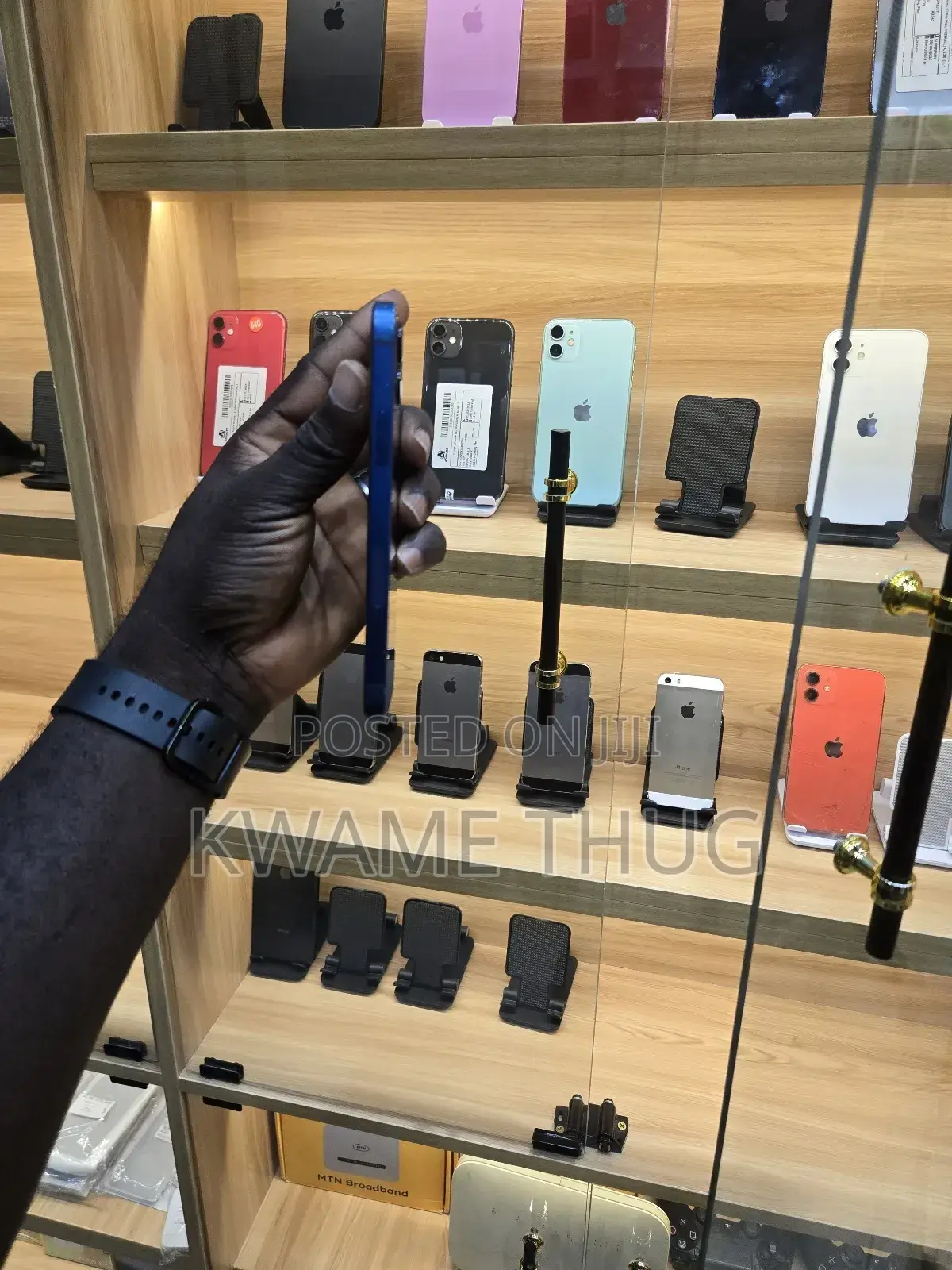 Apple iPhone 12 64 GB Blue