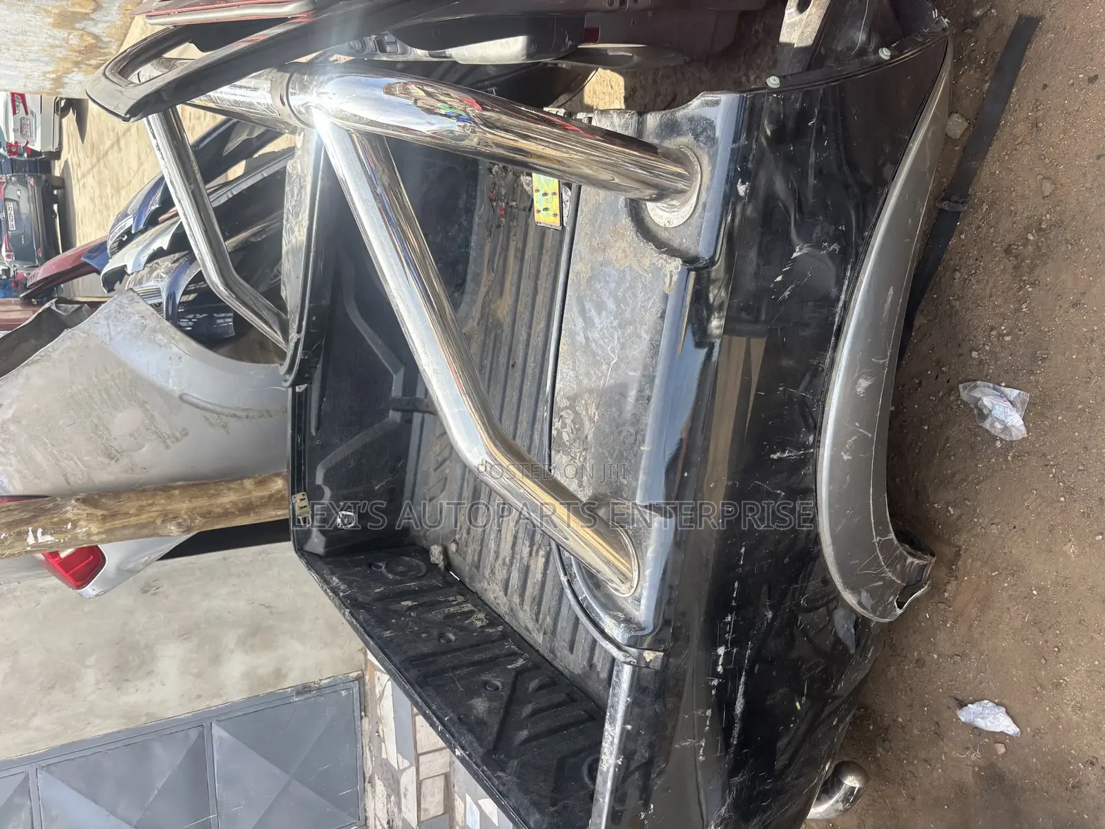 Mitsubishi L200 2014 Bucket /Back Cut