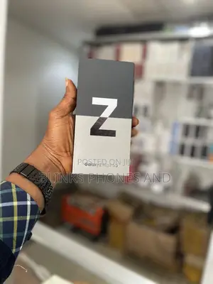 New Samsung Galaxy Z Flip 3 256 GB Silver