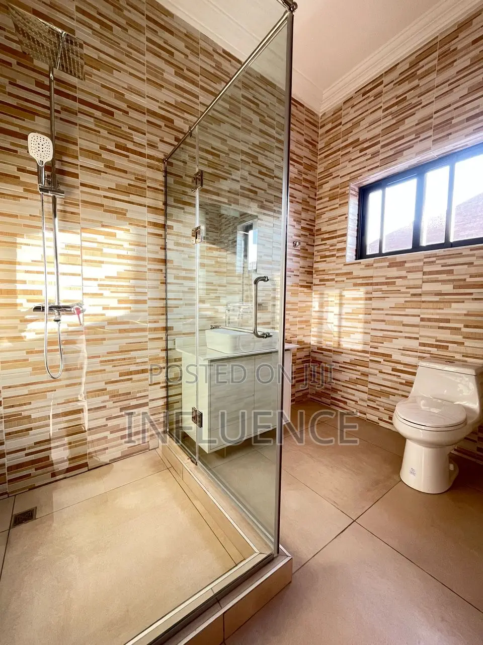 3bdrm House in Madina, East Legon for sale